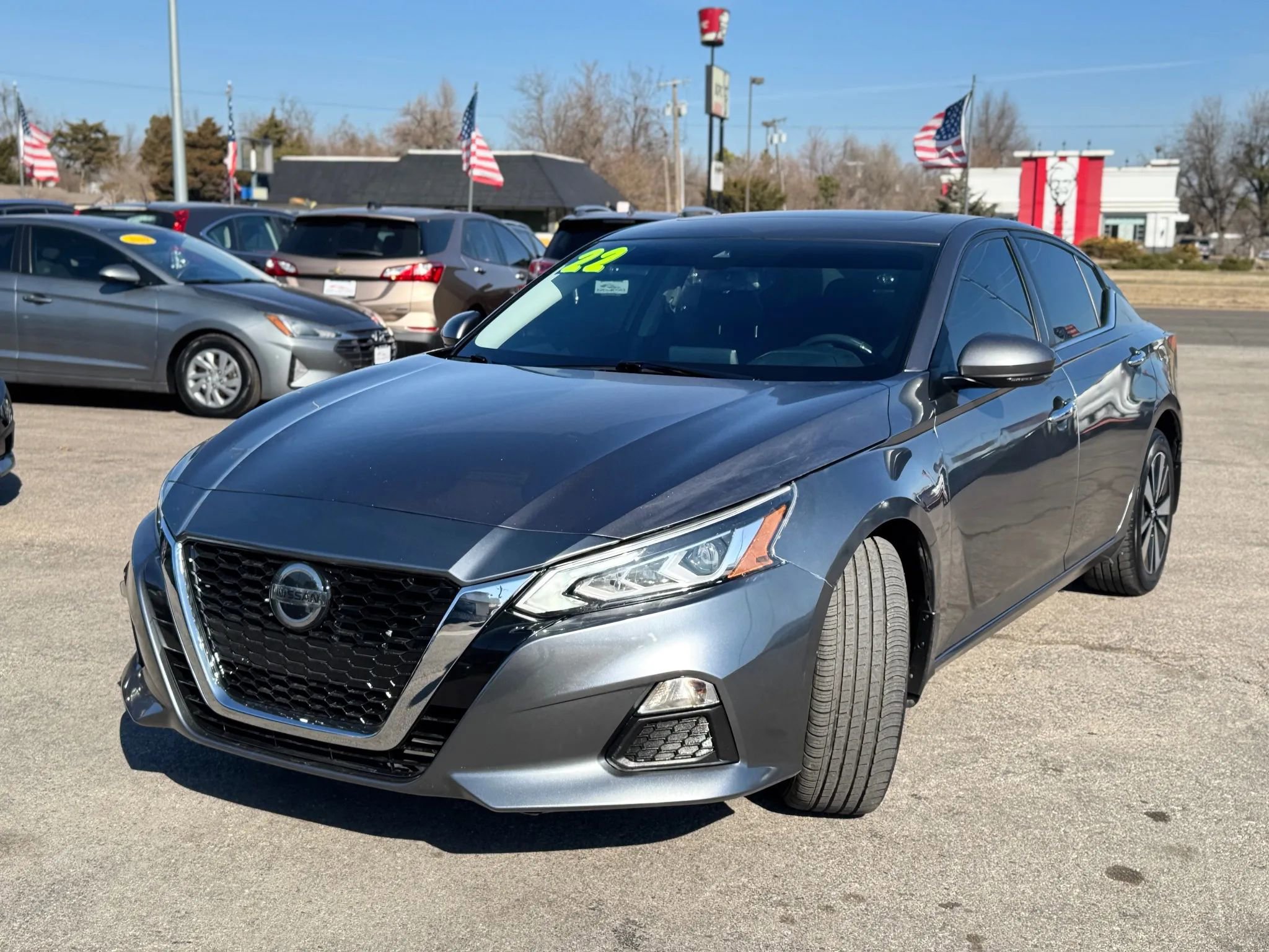 Used 2022 Nissan Altima 2.5 SV w/ SV Premium Package image 7