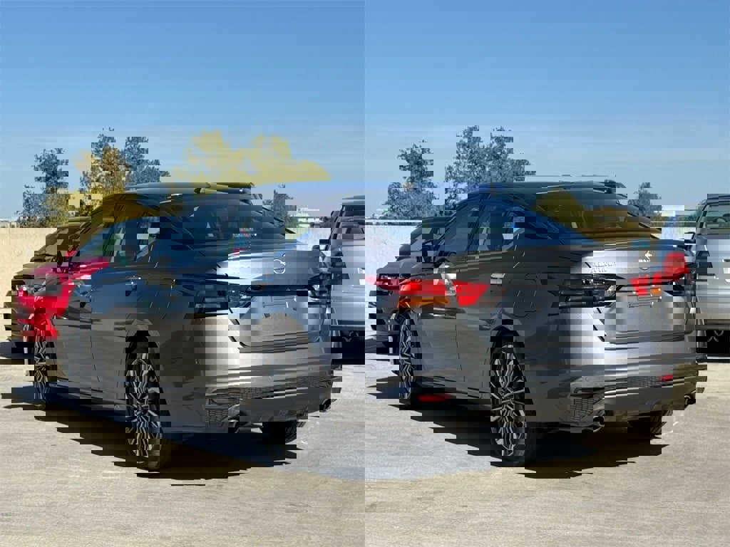 Used 2023 Nissan Altima 2.5 SL image 8