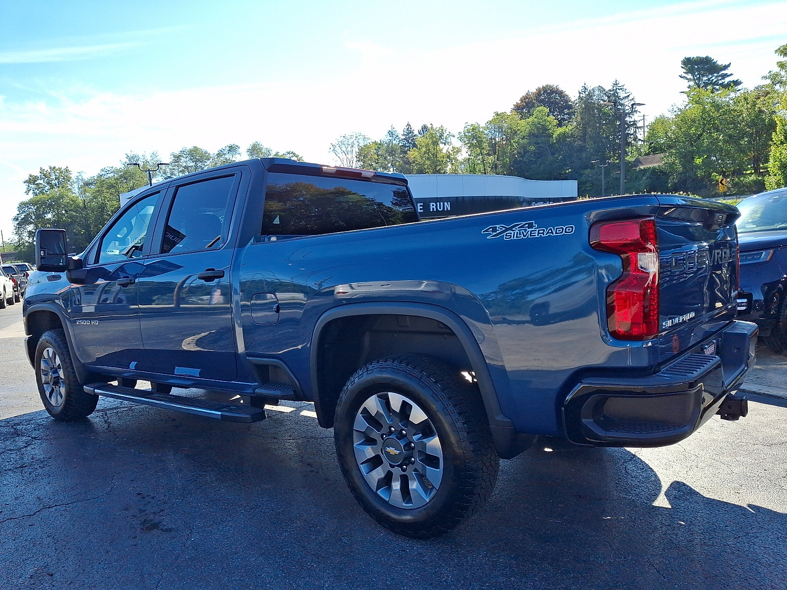 Used 2024 Chevrolet Silverado 2500 Custom w/ Custom Value Package AWD/4WD image 4