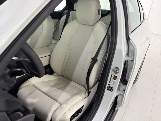 Used 2026 BMW 530i xDrive w/ Premium Package AWD/4WD image 13