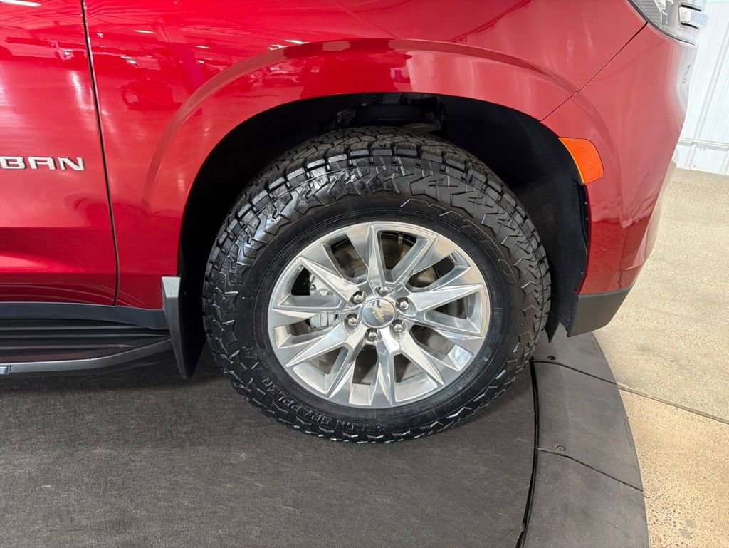 Certified 2021 Chevrolet Suburban Premier w/ Premium Package AWD/4WD image 39