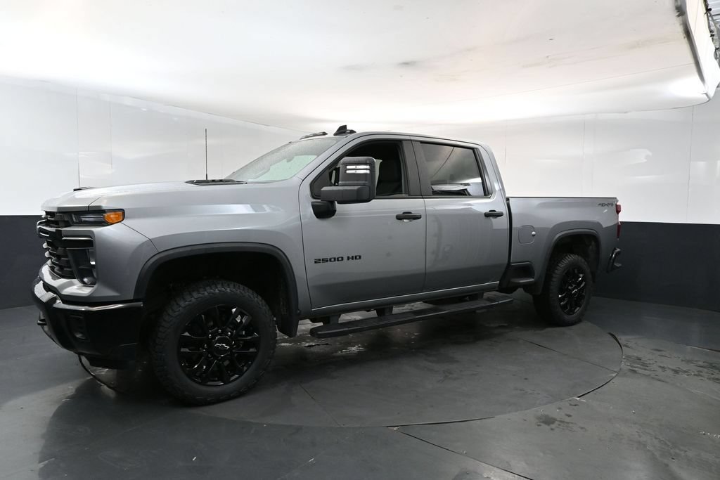 Used 2026 Chevrolet Silverado 2500 Custom w/ Custom Convenience Package AWD/4WD image 2