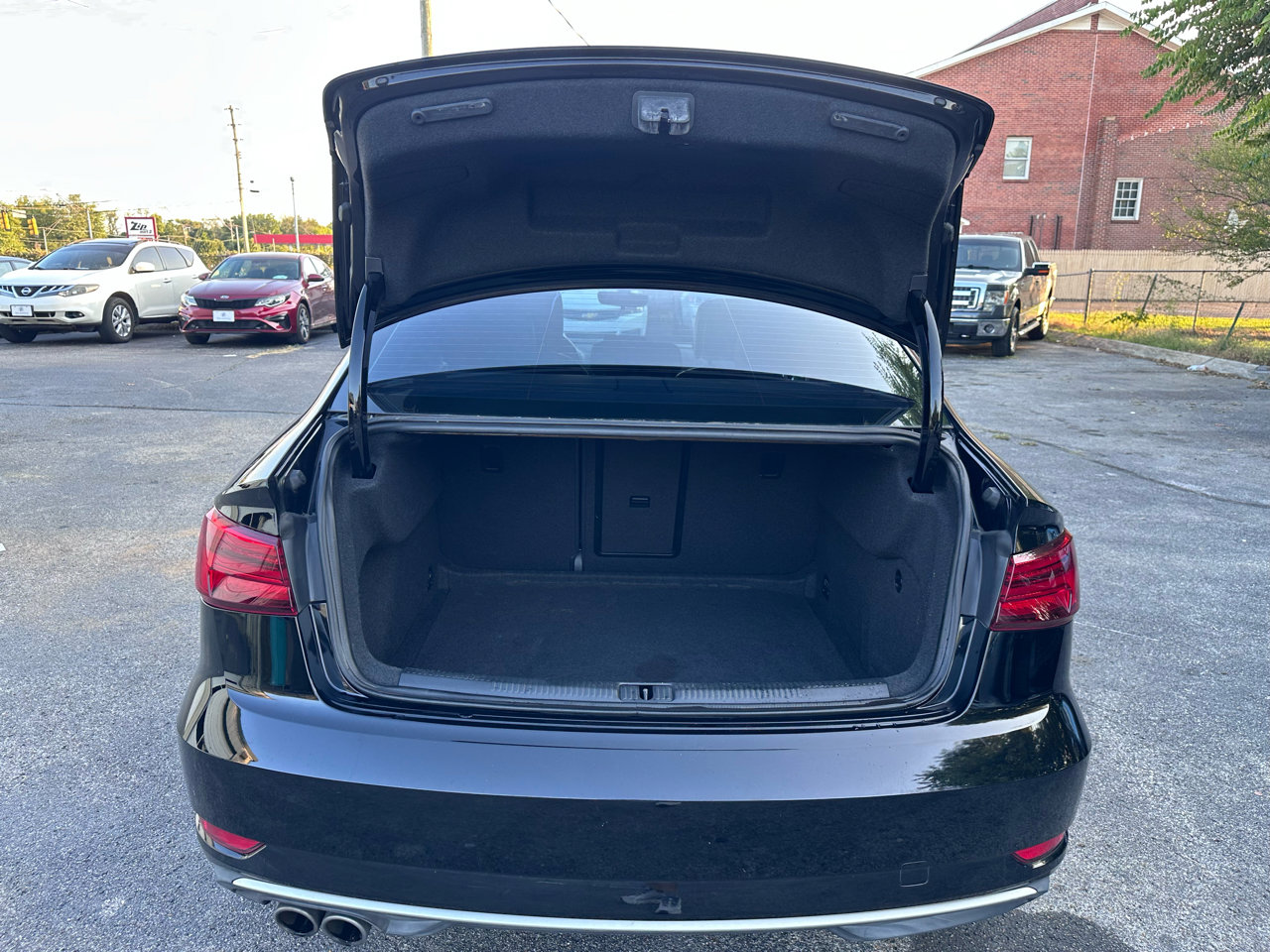 Used 2018 Audi A3 2.0T Premium image 36