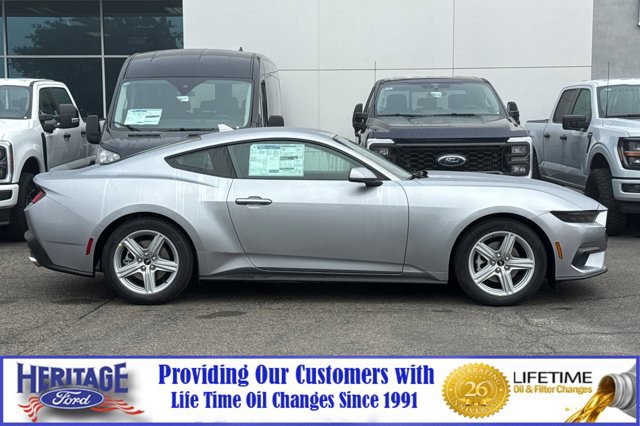 New 2026 Ford Mustang Coupe image 3