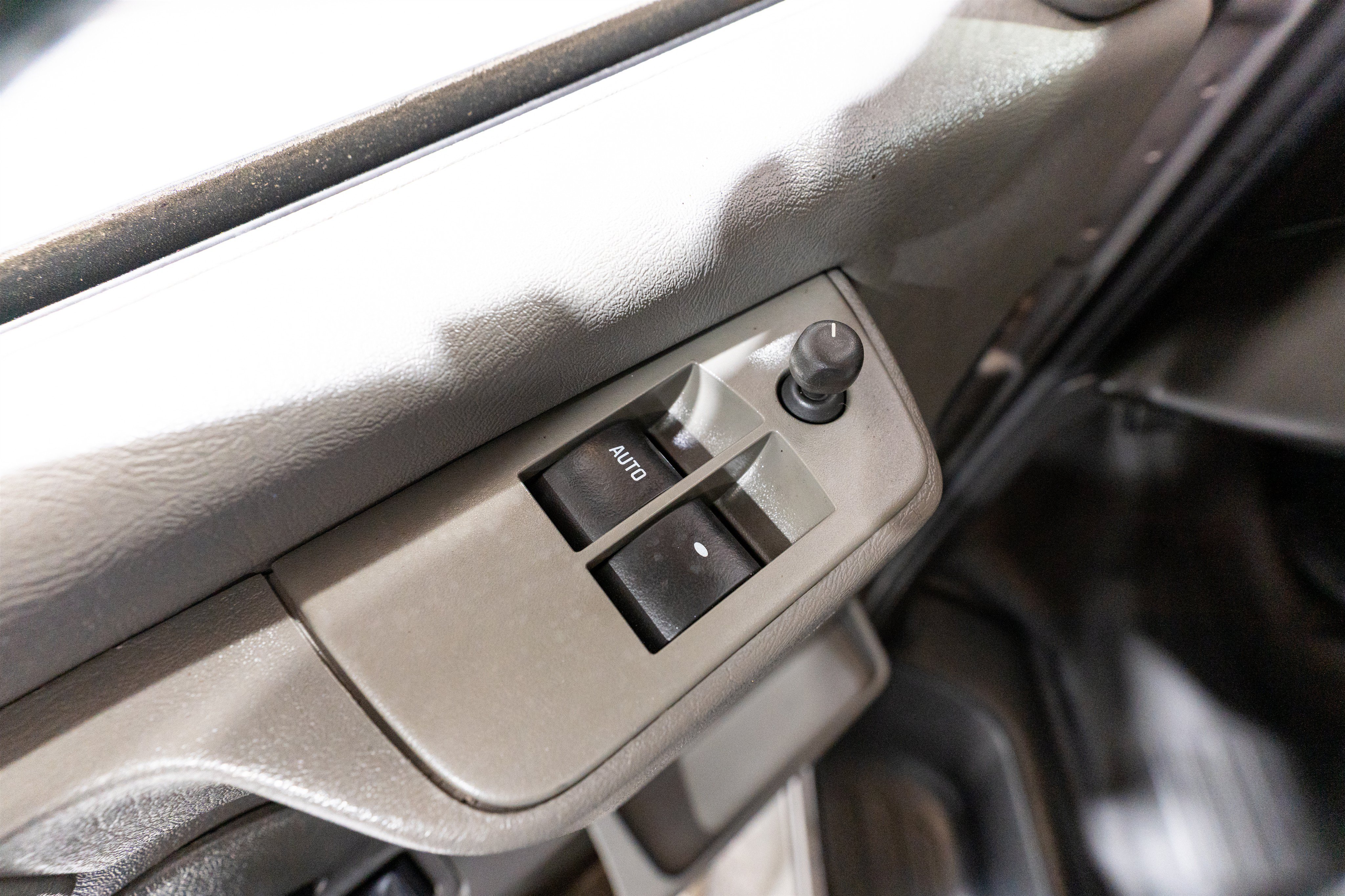 Used 2008 Chevrolet Express 1500 w/ Power Package RWD image 12