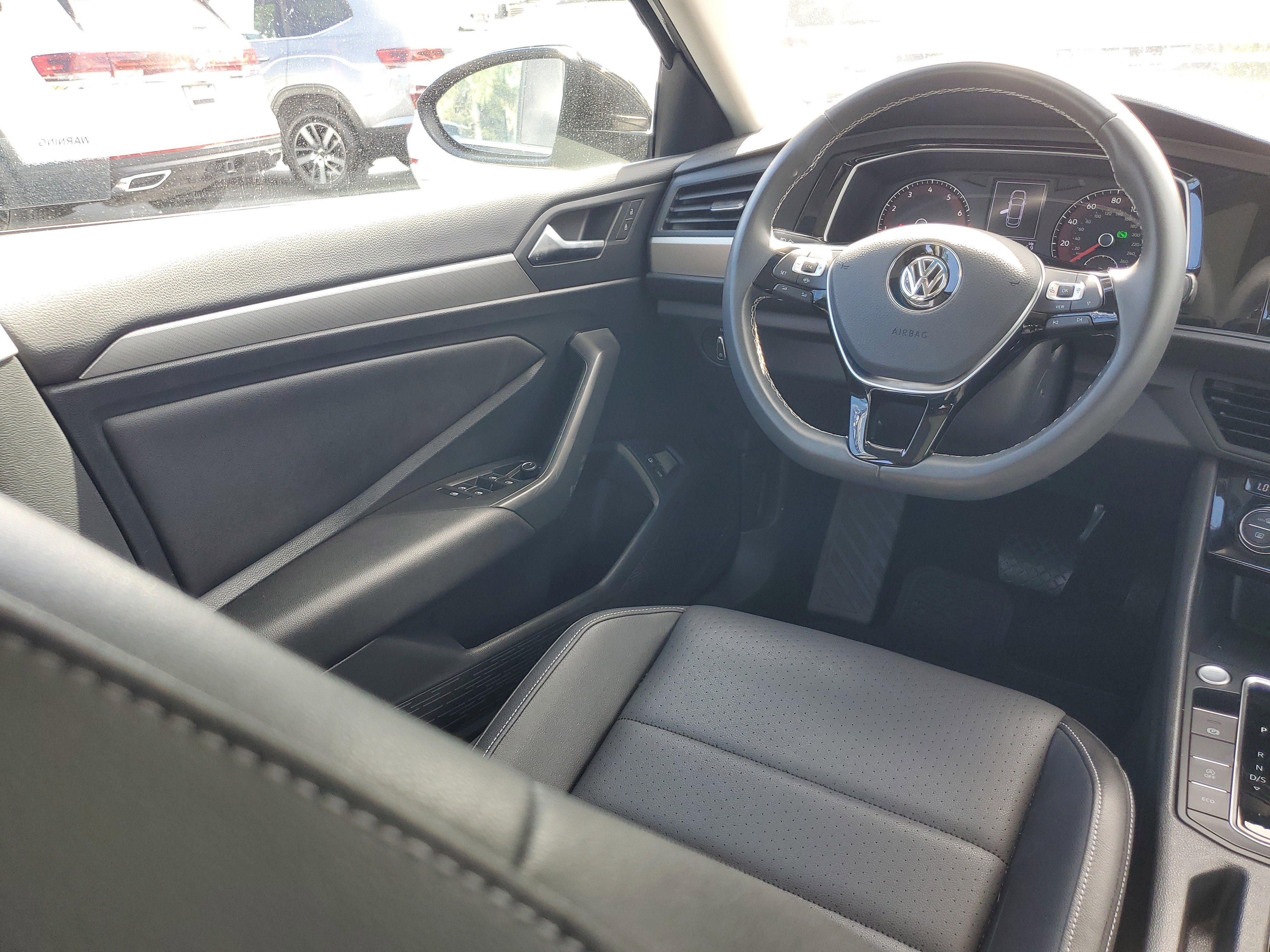 Certified 2021 Volkswagen Jetta SE image 14