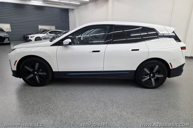 Used 2024 BMW iX xDrive50 w/ BMW I Signature Blue Package AWD/4WD image 5