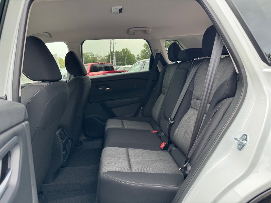 New 2026 Nissan Rogue SV image 12