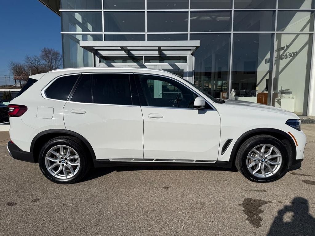 Used 2023 BMW X5 xDrive40i AWD/4WD image 2