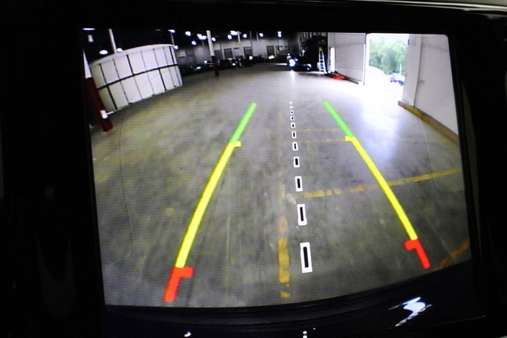 Used 2019 Jeep Grand Cherokee Laredo image 10