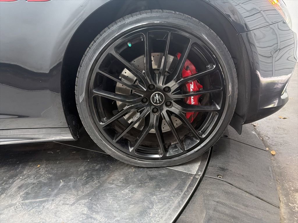 Used 2021 Maserati Ghibli Trofeo image 9