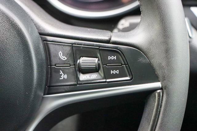 Used 2018 Alfa Romeo Stelvio AWD image 21