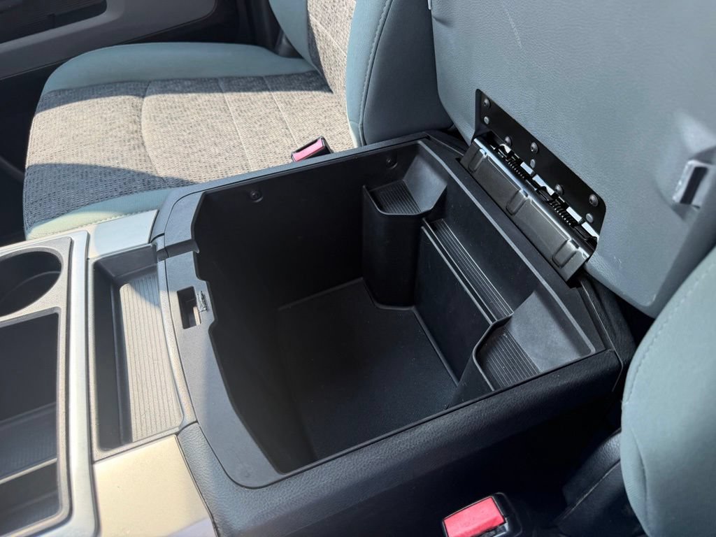 Used 2015 RAM 1500 Big Horn RWD image 26