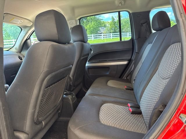 Used 2010 Chevrolet HHR LT FWD image 11