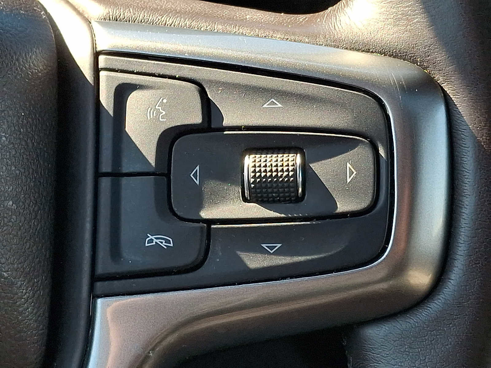 Used 2021 Chevrolet Silverado 1500 LT Trail Boss w/ Convenience Package II image 19