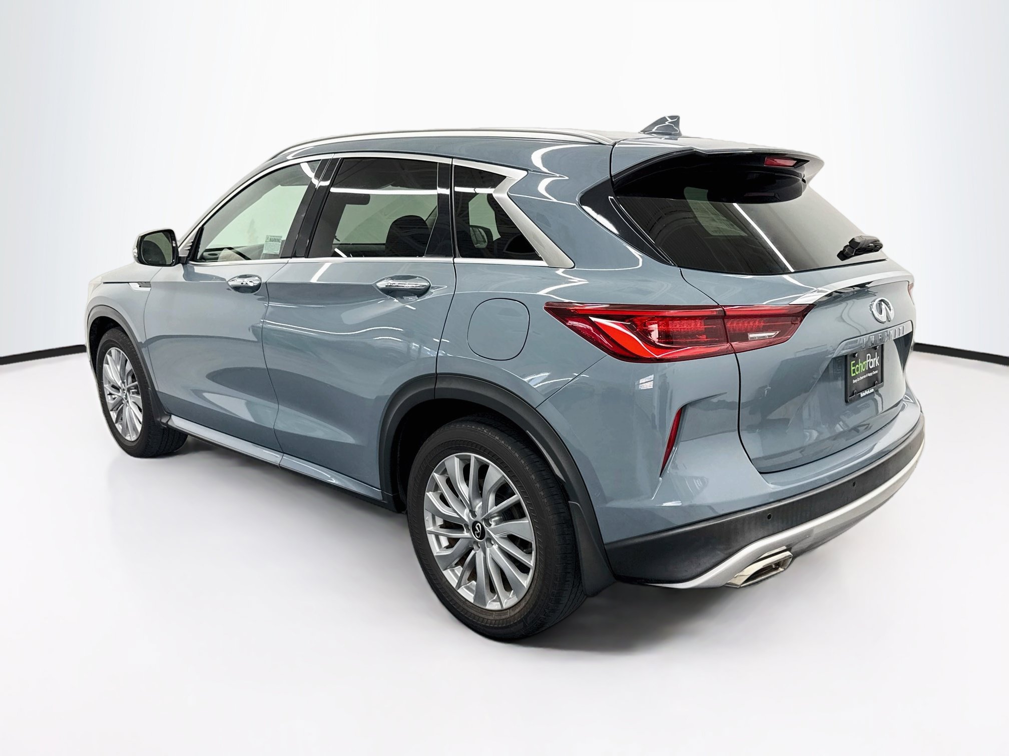 Used 2023 INFINITI QX50 Luxe FWD image 5