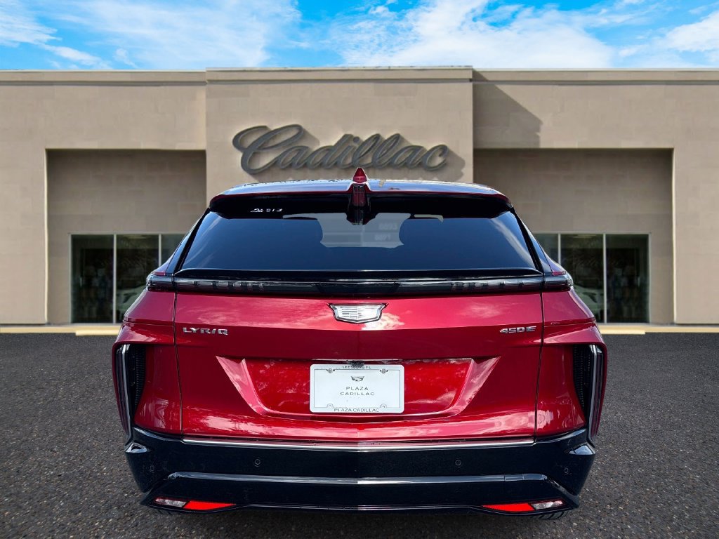 New 2026 Cadillac Lyriq Luxury RWD image 4