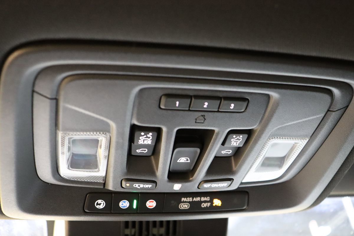 Used 2024 Chevrolet Silverado 2500 High Country w/ High Country Premium Package AWD/4WD image 61