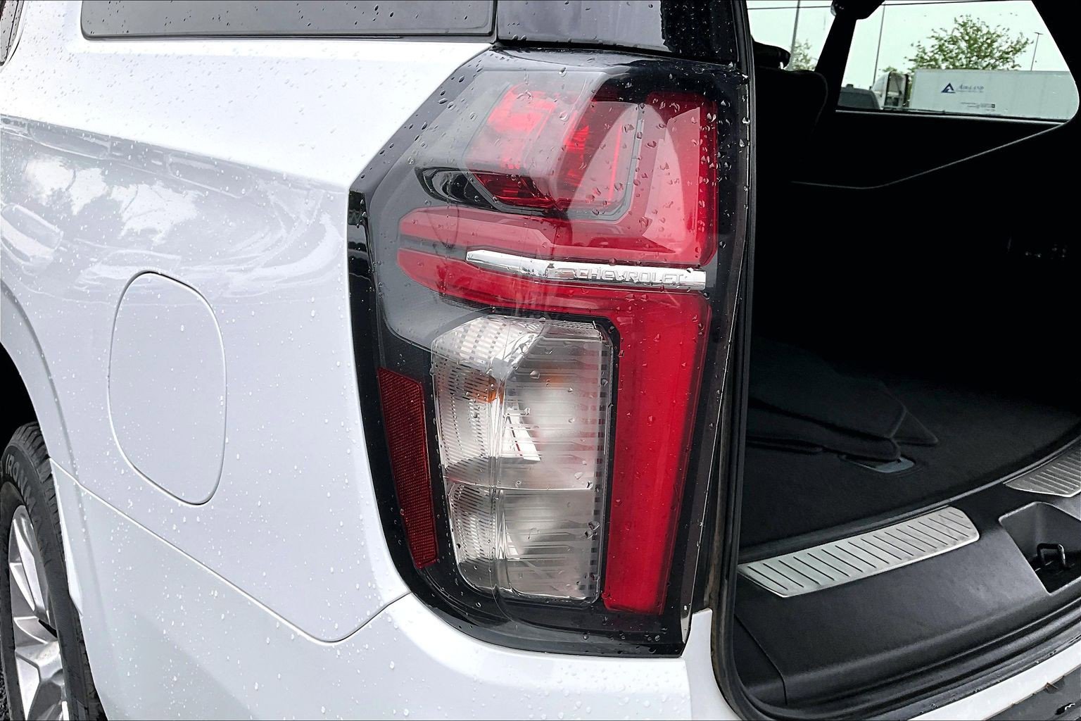 Used 2023 Chevrolet Suburban Premier AWD/4WD image 29