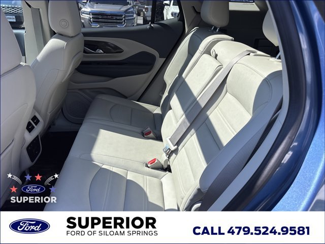 Used 2024 GMC Terrain Denali w/ Denali Premium Package AWD/4WD image 18