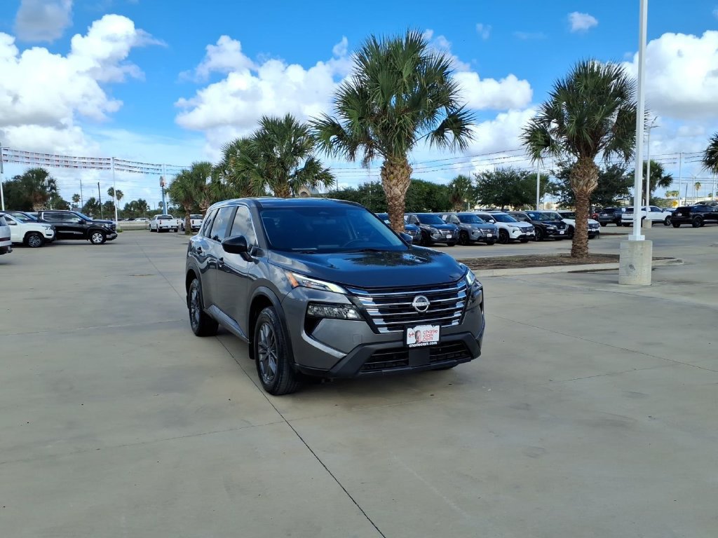 Used 2024 Nissan Rogue S FWD image 7
