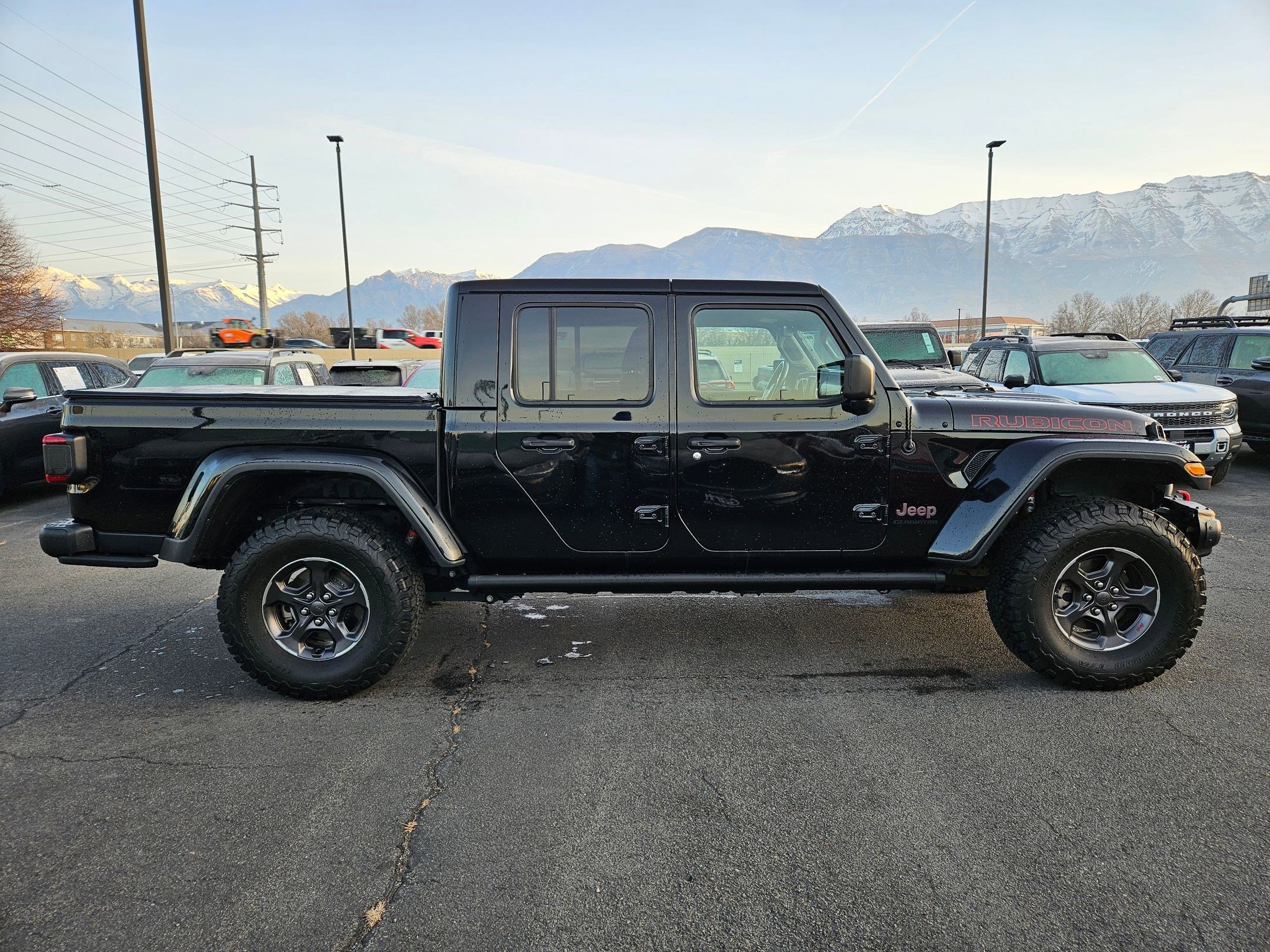Used 2020 Jeep Gladiator Rubicon image 2
