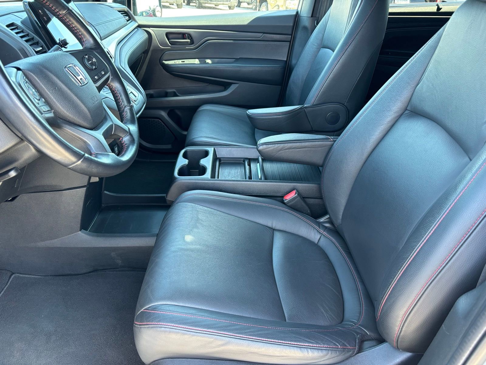 Used 2024 Honda Odyssey Sport image 17