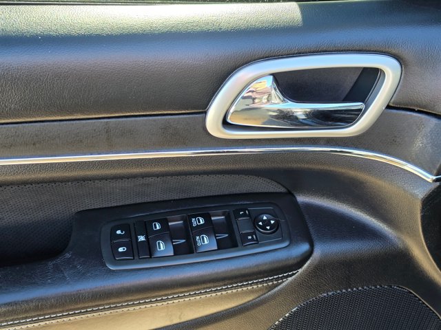Used 2012 Jeep Grand Cherokee SRT8 w/ Luxury Group II AWD/4WD image 25