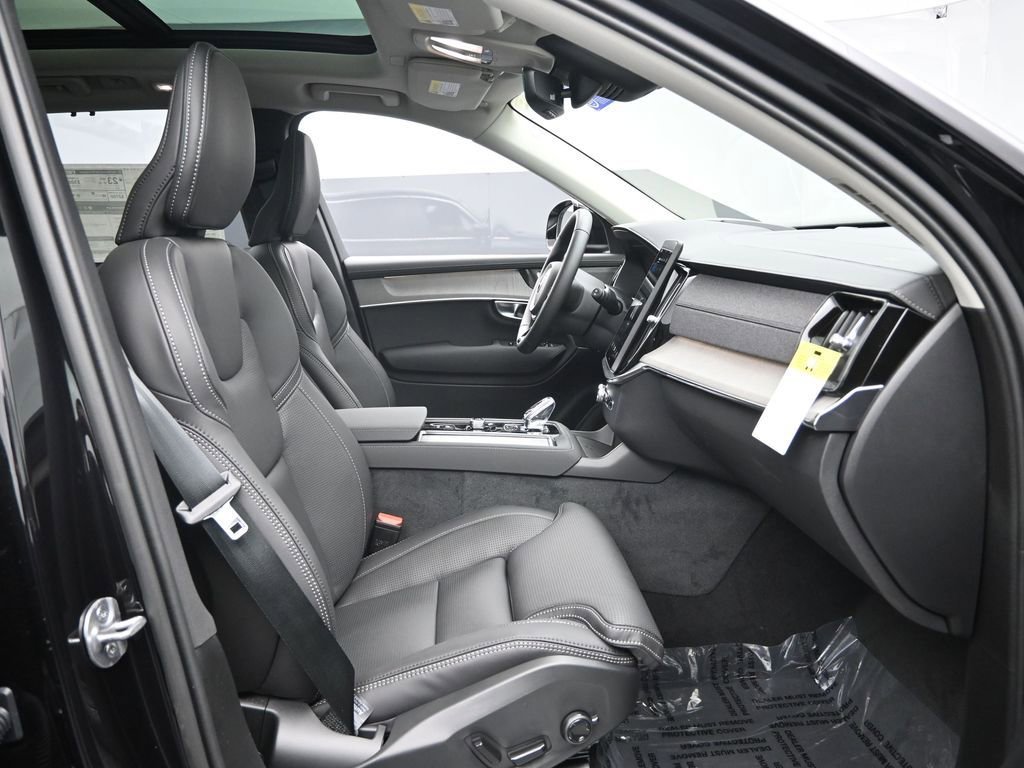 New 2026 Volvo XC90 B6 Ultra image 29
