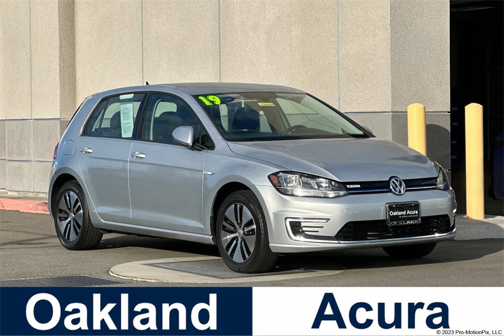 Used 2019 Volkswagen e-Golf SE w/ Driver Assistance Package