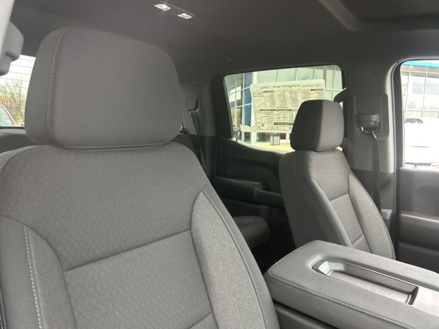 New 2026 Chevrolet Silverado 1500 Custom Trail Boss w/ LPO, Dark Essentials Package AWD/4WD image 17