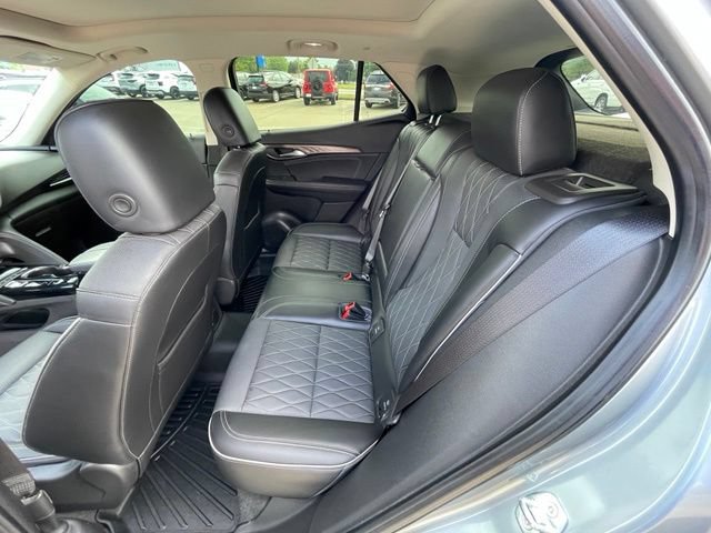 Certified 2023 Buick Envision Avenir AWD/4WD image 19