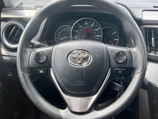 Used 2016 Toyota RAV4 LE FWD image 19