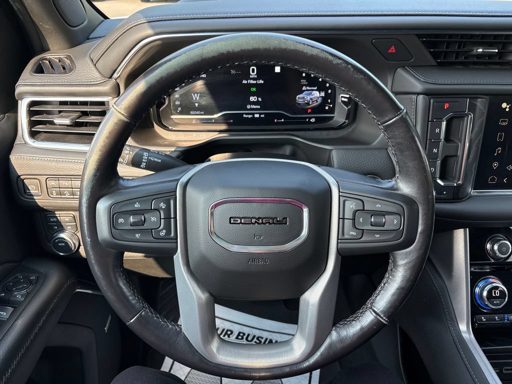 Used 2022 GMC Yukon XL Denali AWD/4WD image 23