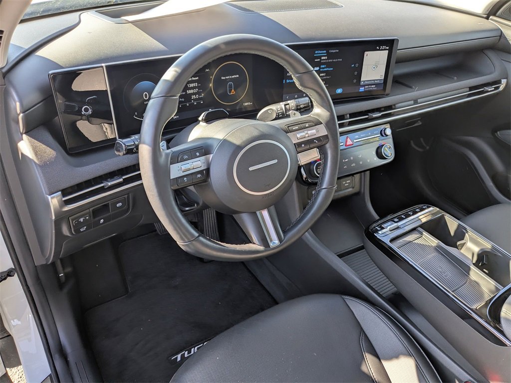 Certified 2025 Hyundai Tucson Limited image 10