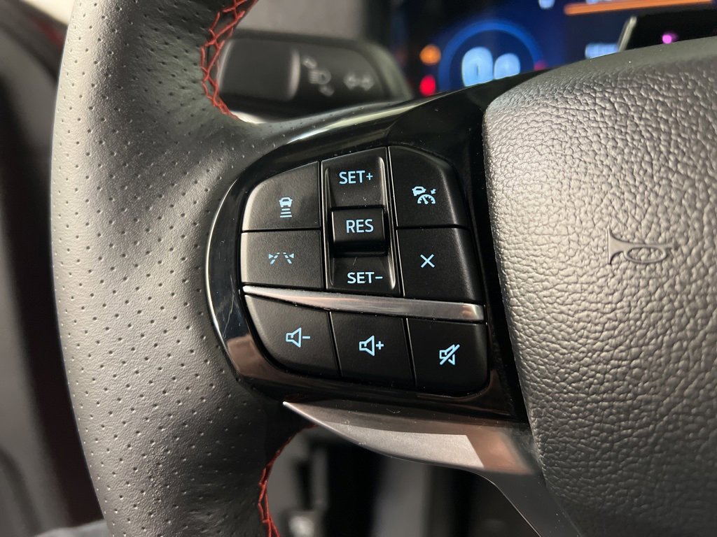 Certified 2025 Ford Explorer ST-Line image 18