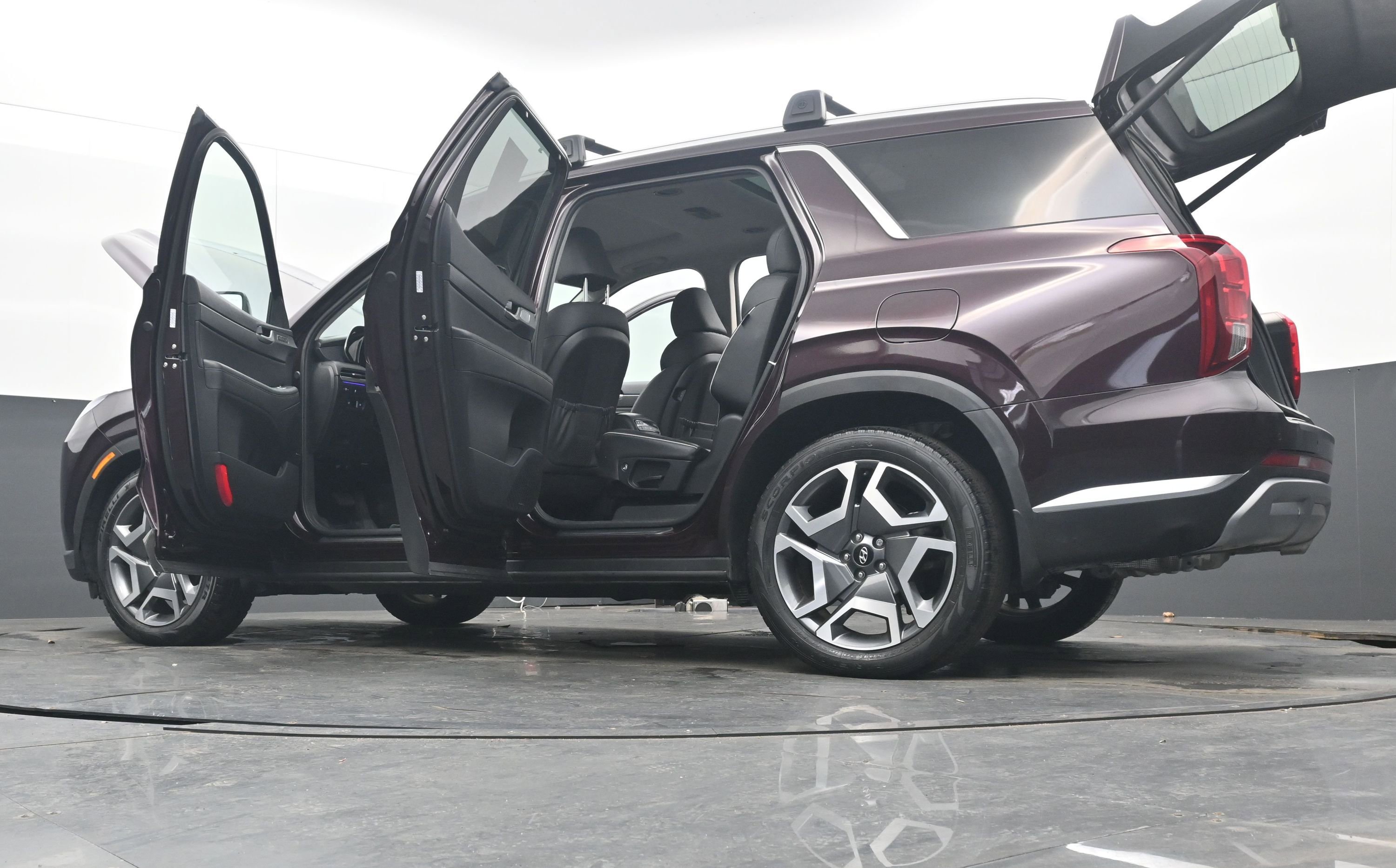 Used 2024 Hyundai Palisade Limited image 46
