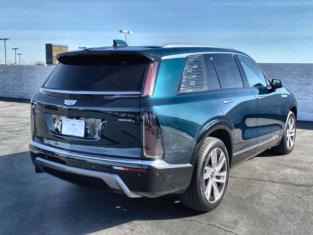 Certified 2026 Cadillac Vistiq Luxury image 35