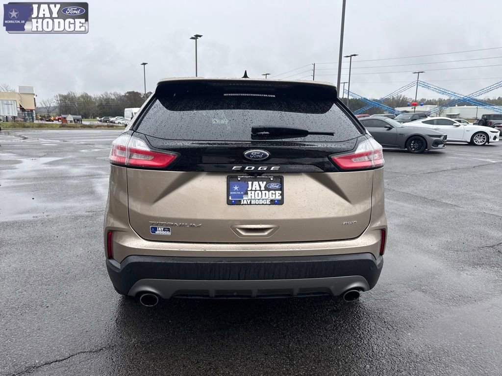 Used 2021 Ford Edge Titanium image 5