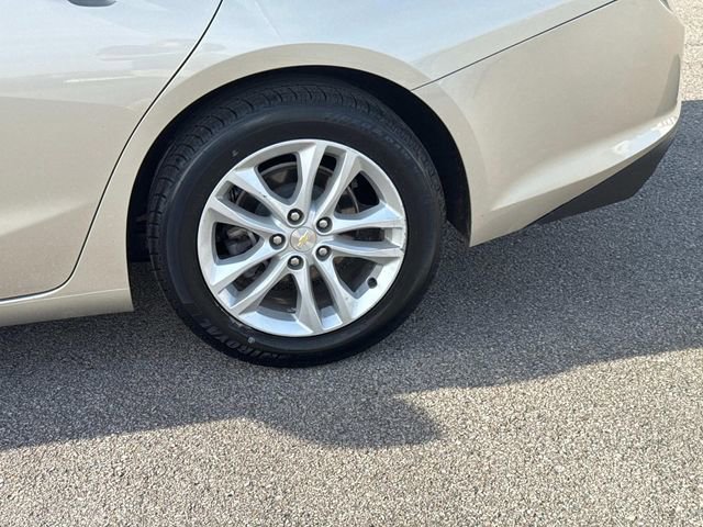 Used 2016 Chevrolet Malibu LT image 11