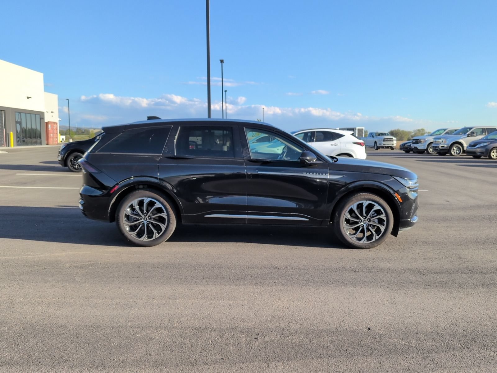 Used 2024 Lincoln Nautilus Reserve AWD/4WD image 8