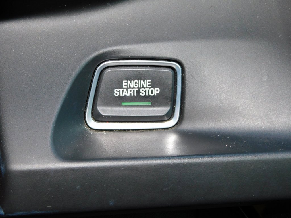 Used 2019 Chevrolet Camaro LT w/ Technology Package image 32