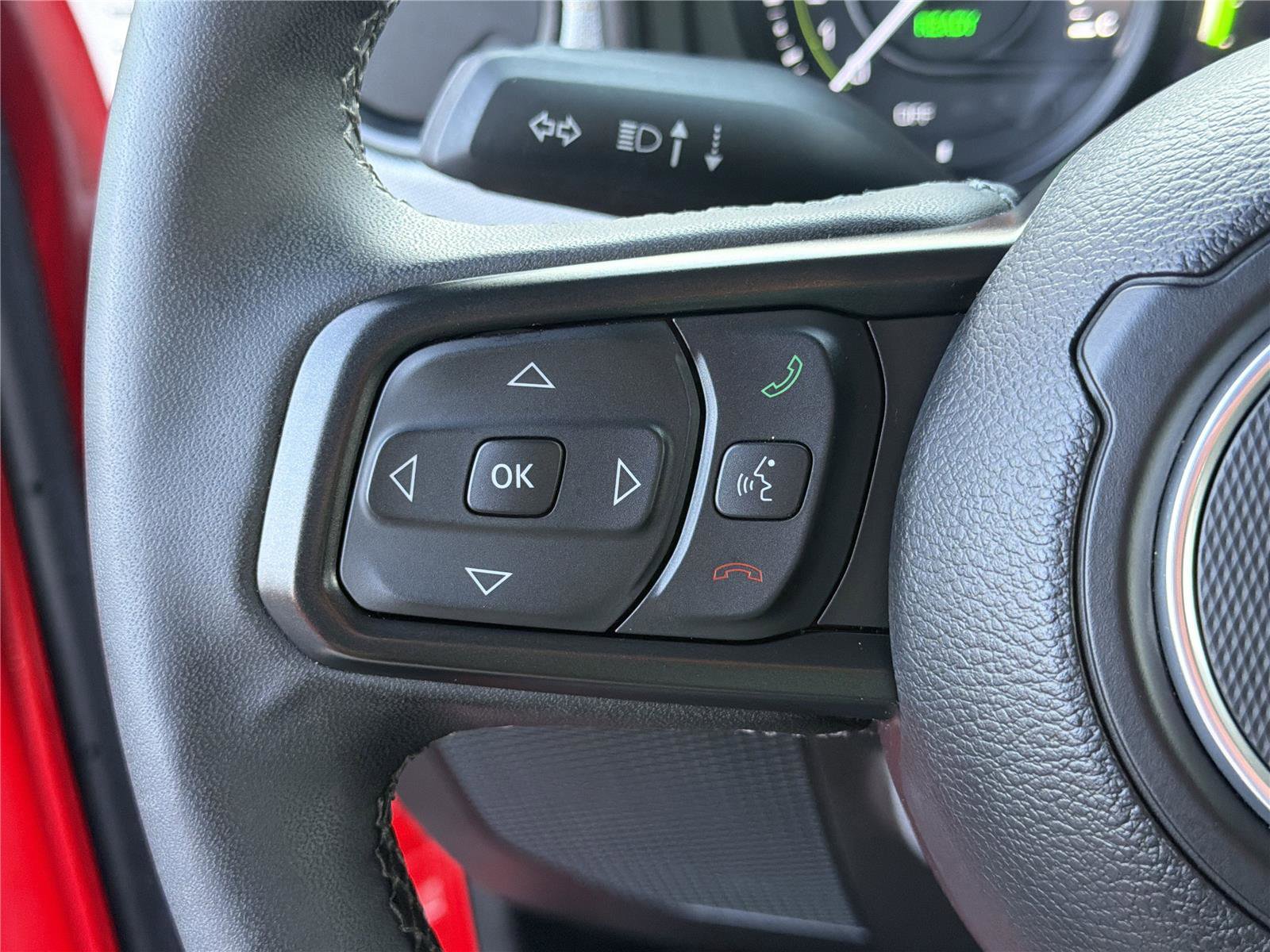 Used 2025 Jeep Wrangler Willys image 25