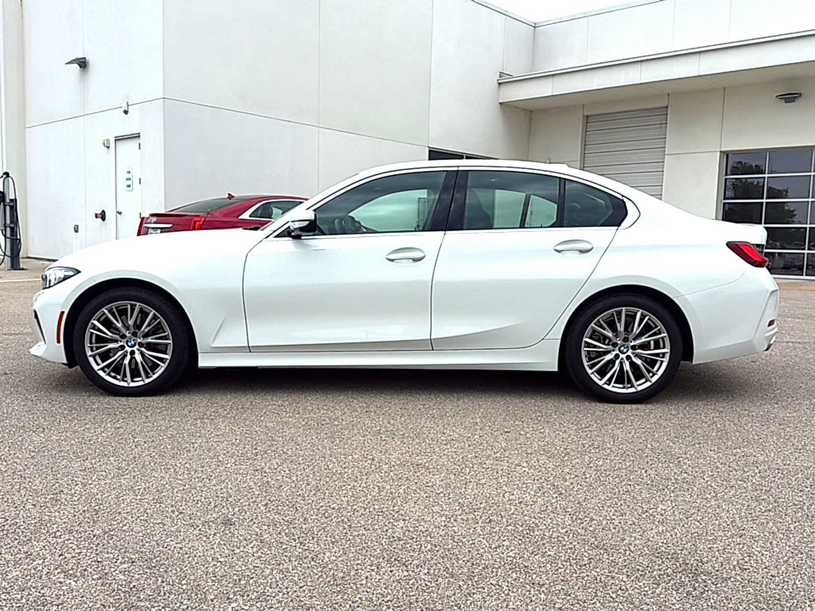 Used 2024 BMW 330i Sedan w/ Premium Package RWD image 4