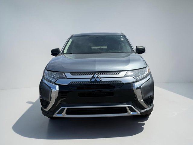Used 2019 Mitsubishi Outlander ES FWD image 3