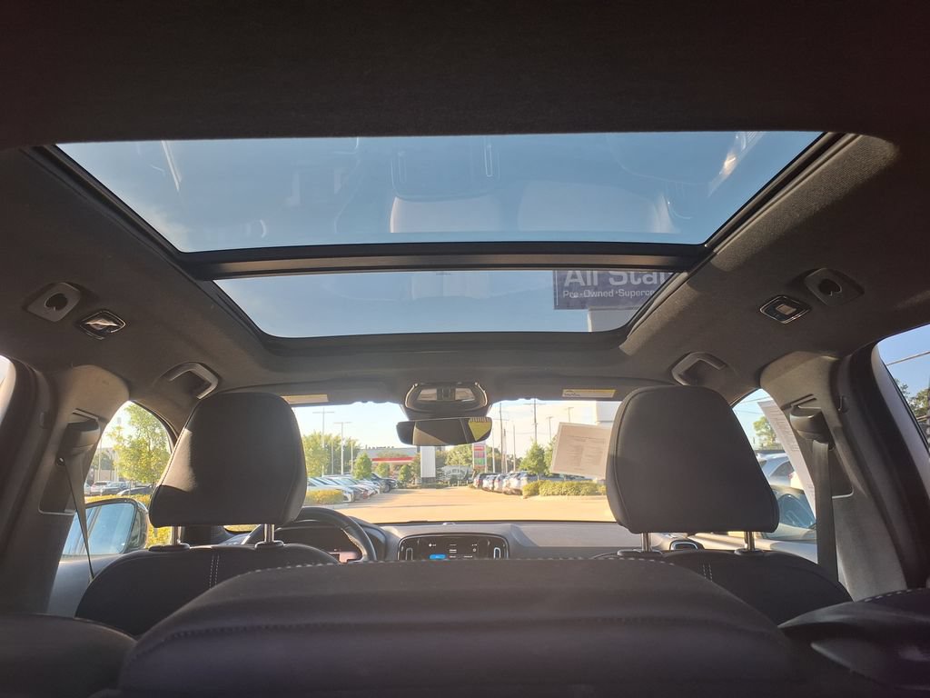 Certified 2023 Volvo XC40 B5 Plus w/ Climate Package AWD/4WD image 30