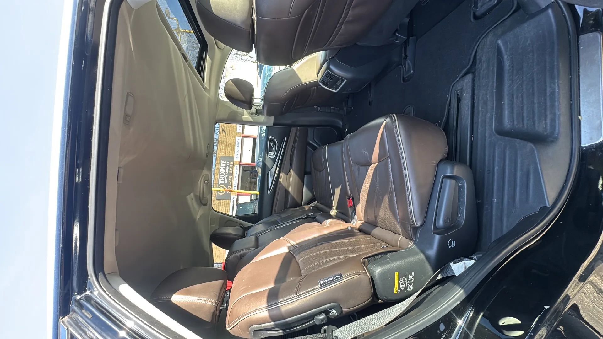 Used 2019 INFINITI QX60 Luxe w/ Essential Package image 21