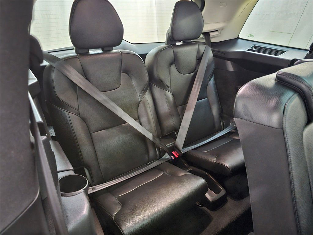 Used 2019 Volvo XC90 T6 Momentum w/ Protection Package image 13
