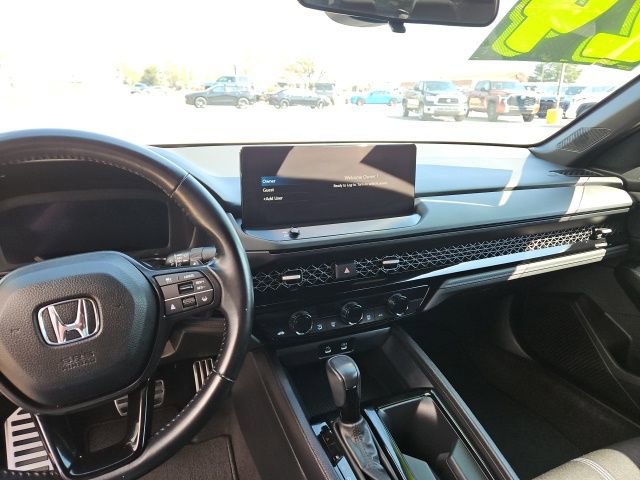 Used 2024 Honda Accord Sport image 12