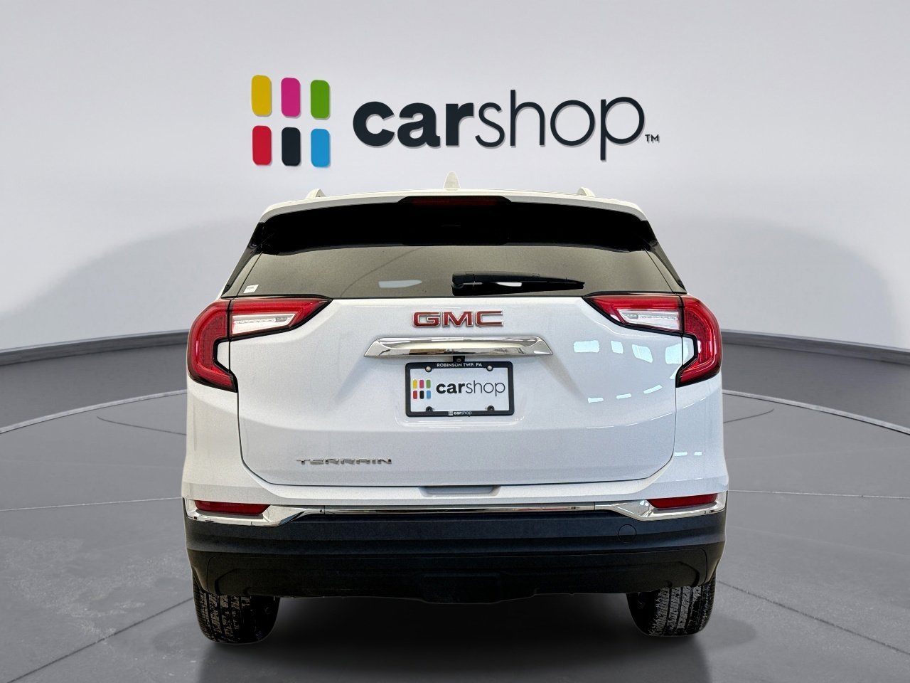 Used 2023 GMC Terrain SLT image 4